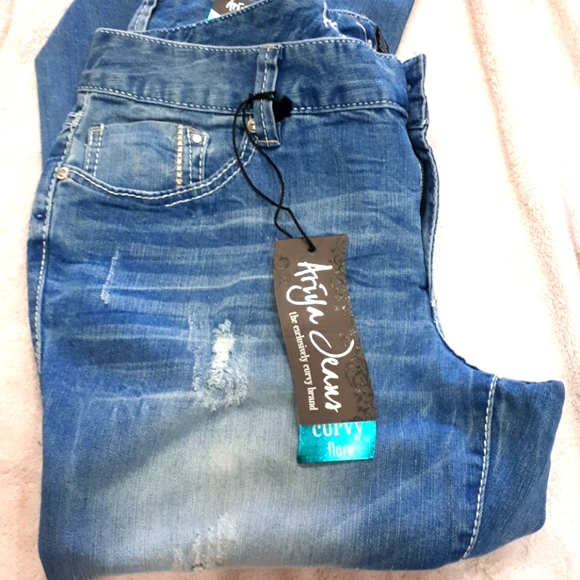 Jeans - Picture 3 of 9